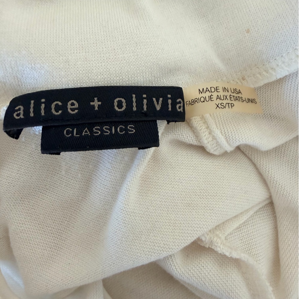 Alice + Olivia Classics Garrison Cream Long Sleeve Mock Turtleneck Top | XS - Picture 3 of 6